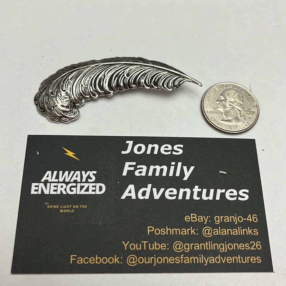 Vintage SARAH COVENTRY detailed silver colored feather brooch approx 3x1 inch